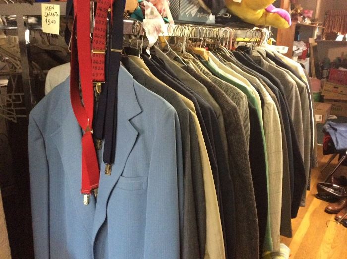 Men's suits, sports coats and jackets. Various sizes
