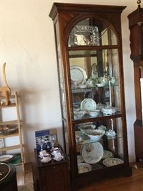 Lovely display cabinet with key, lighted, glass shelves with etched plate lines, five roomy shelves accommodate large items