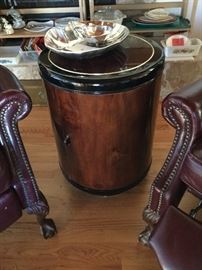 Henredon Round side table with storage for a small area, matching  oval coffee table, entertainment center