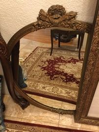 Victorian style vintage round Mirror in Gesso frame