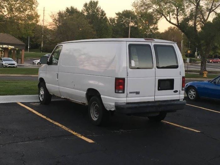 F250 Ford Cargo Van 1998 Econoline Runs and Drives w/ Clear Title