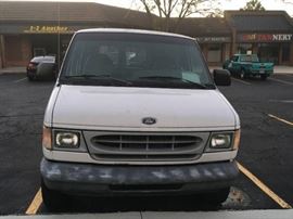 F250 Ford Cargo Van 1998 Econoline Runs and Drives w/ Clear Title