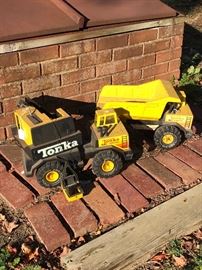 Vintage Tonka Truck and Tonka Crane