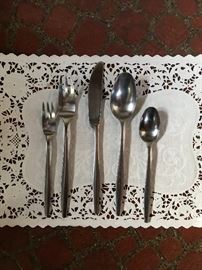 Dansk Variation over 40 Pieces