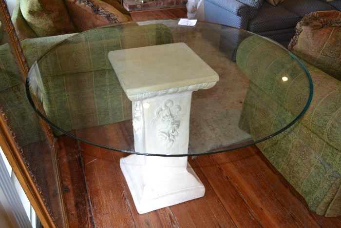 Large pedestal table with HEAVY glass top!