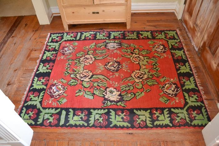 BEAUTIFUL antique area rug!