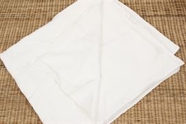 Le Monde Sauvage Design By Beatrice Laval. White Linen King Sized Duvet 