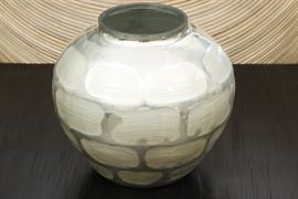 Heavy Art Glass Vase With Patterned Mercury Glass Motif