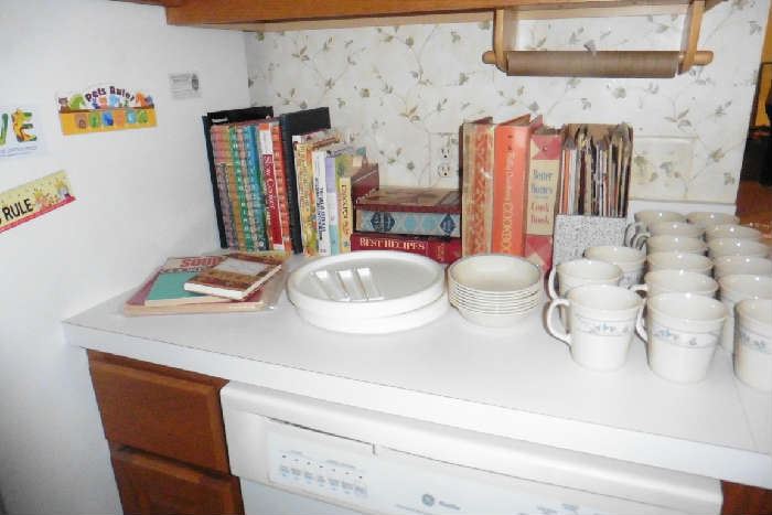 Cookbooks, coffee mugs