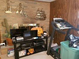 norditrack treadmill
samsung tv vcr dvd players
camers, camcorders, nikon, canon, printers, handycam, walman, lens, hp, cassete players, scanner, tv stand