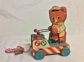 Fisher Price Tiny Teddy 636 Pull Toy.
