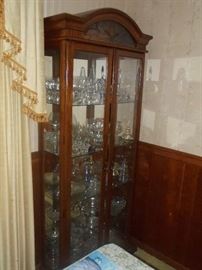 Curio cabinet w/4 glass shelves