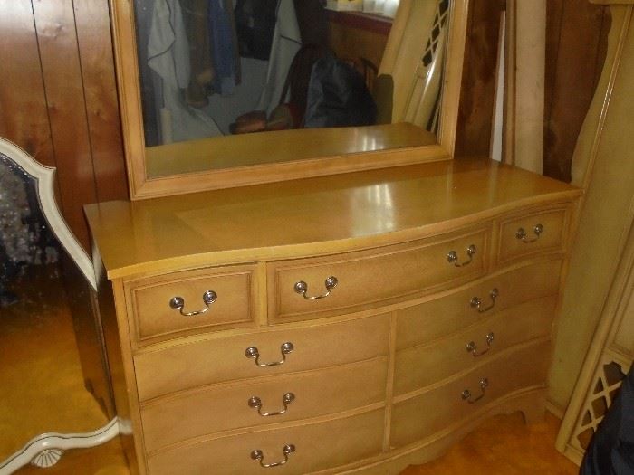 Mid century dresser w/full mirror w/matching head & foot boards