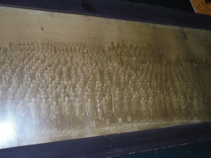 WW l long picture of Army company (Antique & framed)