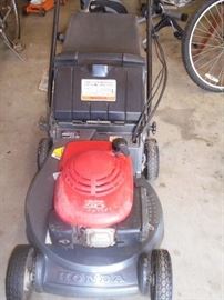 Honda self propelled HR  mower w/bag