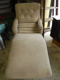 Mid century adjustable lounge chair fabric, no smoke, rips or tears