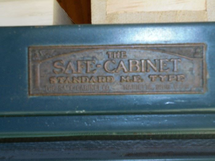 5' Upright combination safe. The Safe Cabinet Std M.E. type Marietta Ohio