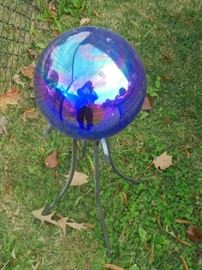 Yard art ball