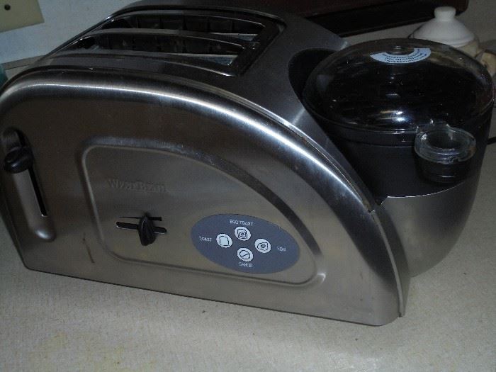 Westbend  2 slice toaster & egg cooker all in one