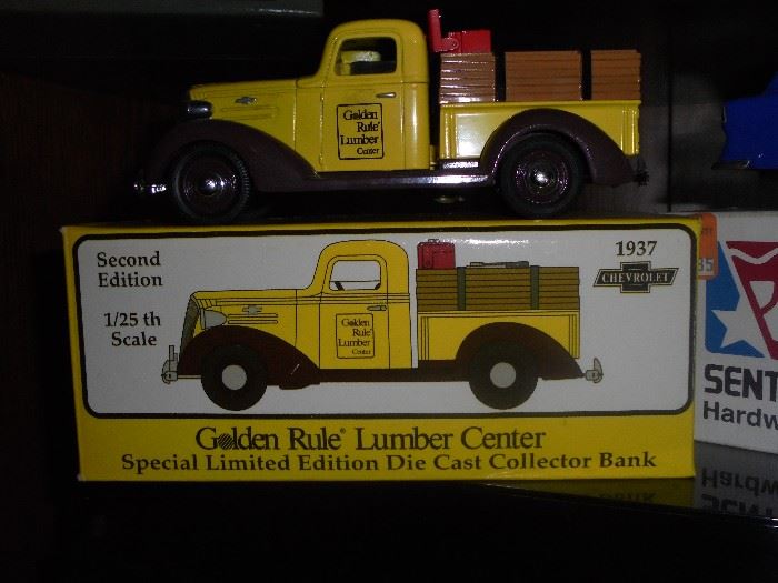 Golden rule lumber die cast bank w/box