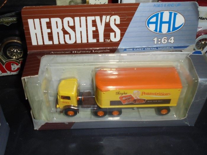 Hershey's candy die cast semi NIB