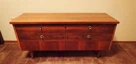 CEDAR CHEST
