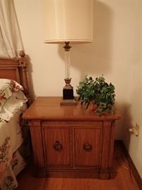 NITESTAND / BRASS & GLASS LAMP
