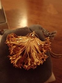 QUITE A LOT OF JEWLERY, COSTUME - GOLD - PEARLS