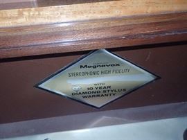 STEREO CONSOLE / MAGNOVOX