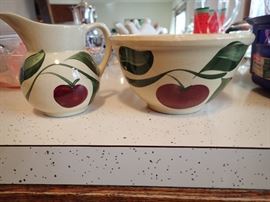 WATTS ADVERTISING BOWL & PITCHER 