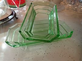 GREEN SERVING DISHES