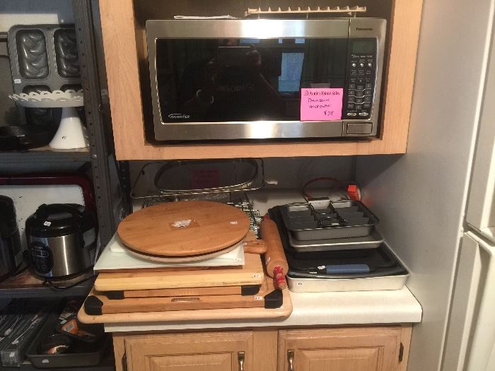 Microwave, cutting boards