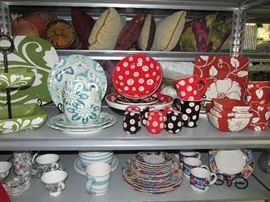 Place settings and coffee/tea services