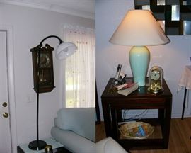 Wall clock, 1 of 2 nesting tables