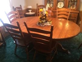 Beautiful Amish made dining room table