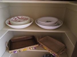 Pyrex with carry-caddies plus Wm Sonoma salad or pasta sets