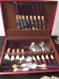 Mikasa Amethyst "Laslo", service for 8 with case