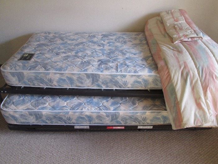 Twin trundle mattress and frame set