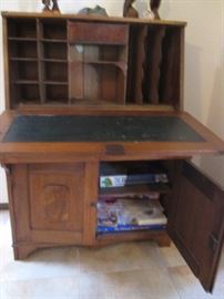 Inside view, plenty of storage and work space