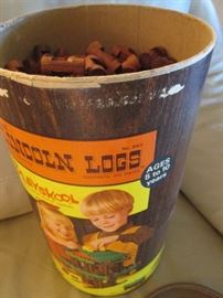Over 200 pieces Lincoln Logs in original container
