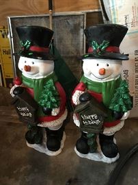 3' hard plaster Snowmen won't blow over