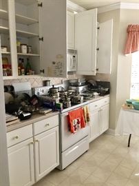 lots of kitchen items