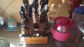 Cutco cutlery set and cutco utensils
