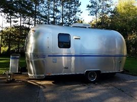 1998 Bambi Airstream Trailer. It has two new tires, a new cover on the roof air conditioner, and a new water pump.&nbsp; It has been winterized every year.&nbsp;
All the internal light bulbs have been replaced with LED lights which increases the battery life.
The roof air conditioner will also heat the Bambi when AC is available, otherwise it has a very good gas furnace.&nbsp;
There is a new shower head in the shower.&nbsp;
It does not have large storage tanks, but&nbsp;hookups allow it to be used almost indefinitely.&nbsp;
Being short, and relatively light, it is very easy to tow.&nbsp;
Features ample&nbsp;built in storage.&nbsp;
Features a built in sound system that plays radio or cassettes.