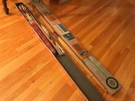Vintage bow and arrow set