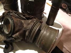 WW1 Mask and canister 