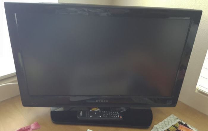 IET121 Dynex 27" Flat screen TV
