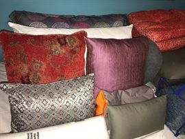 Decorative throw pillows