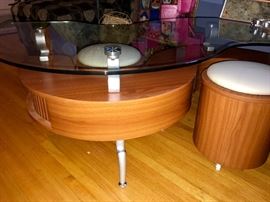 Super fun "S" shaped coffee table with a pair of matching stools