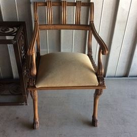 Kreiss arm chair